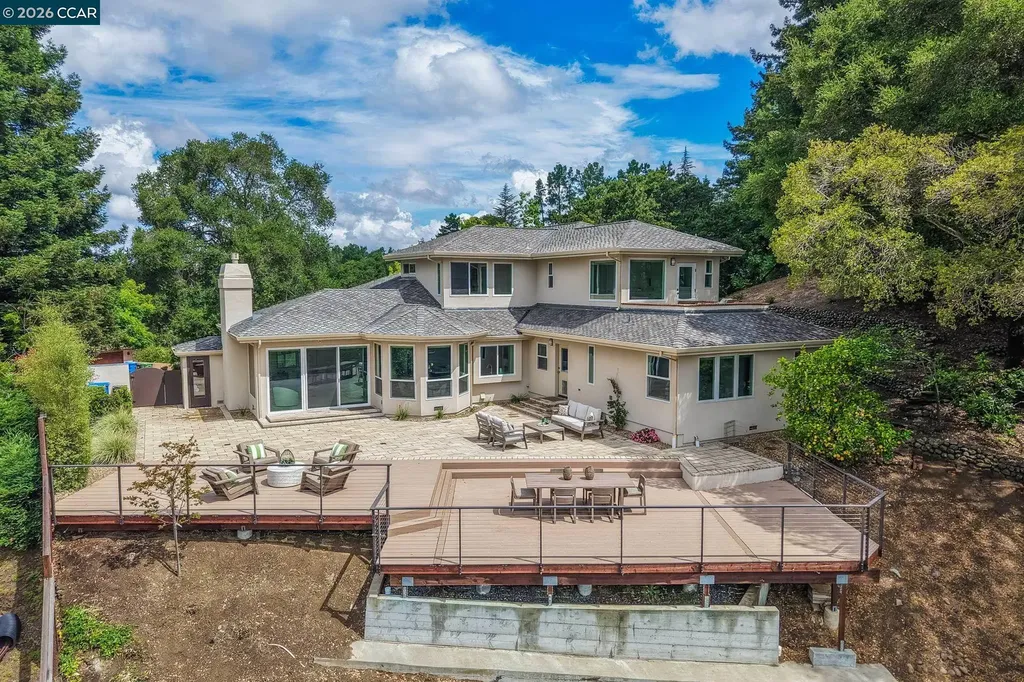 1 Oakview Terrace Orinda CA 94563