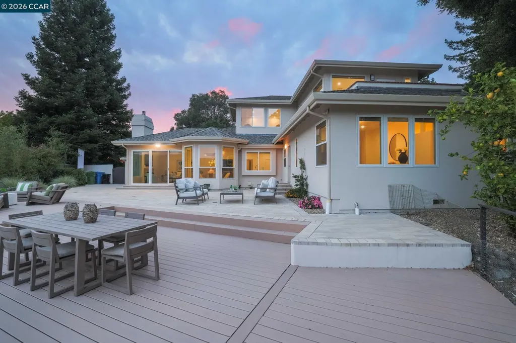 1 Oakview Terrace Orinda CA 94563