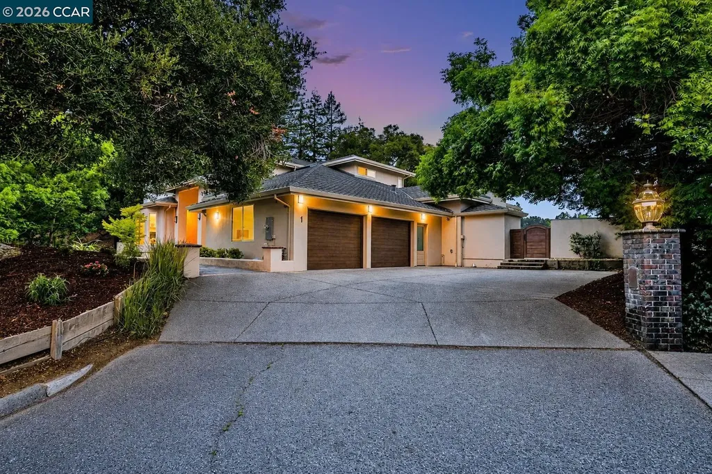 1 Oakview Terrace Orinda CA 94563