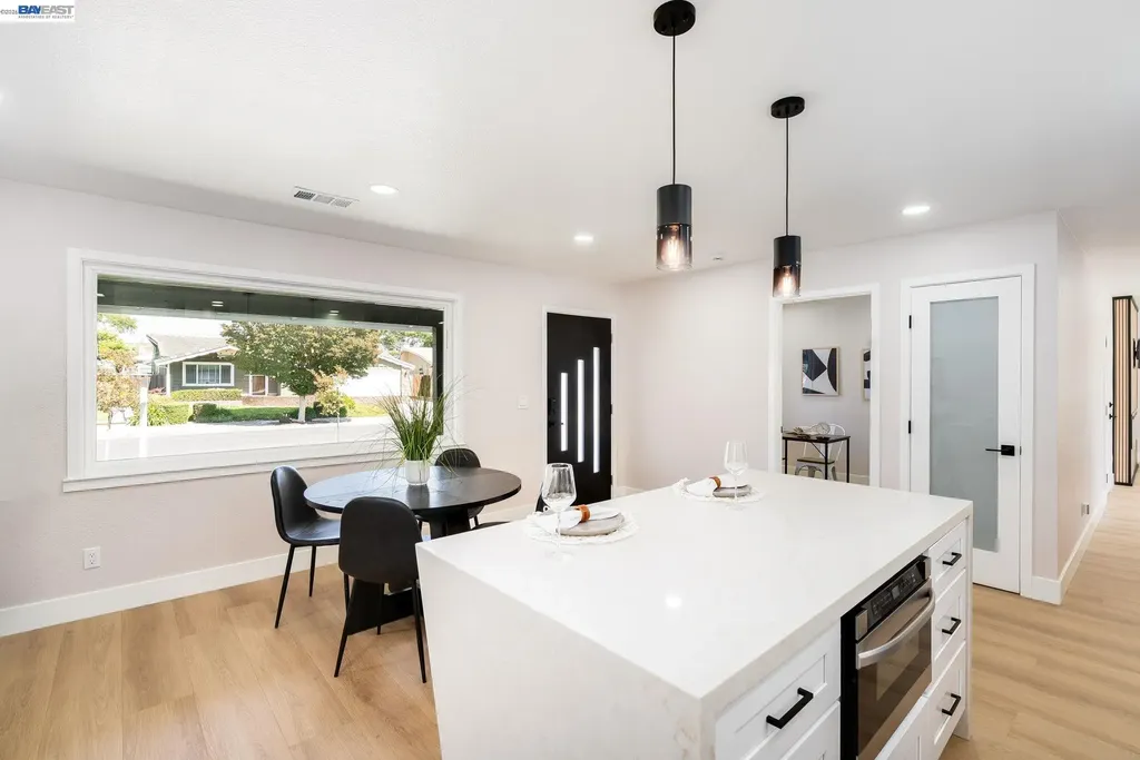 25589 Belhaven Street Hayward CA 94545