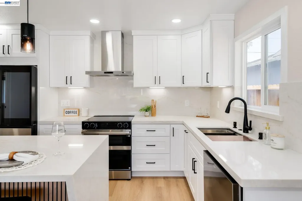 25589 Belhaven Street Hayward CA 94545
