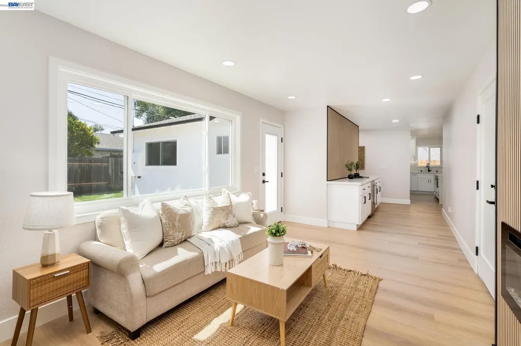 25589 Belhaven Street Hayward CA 94545