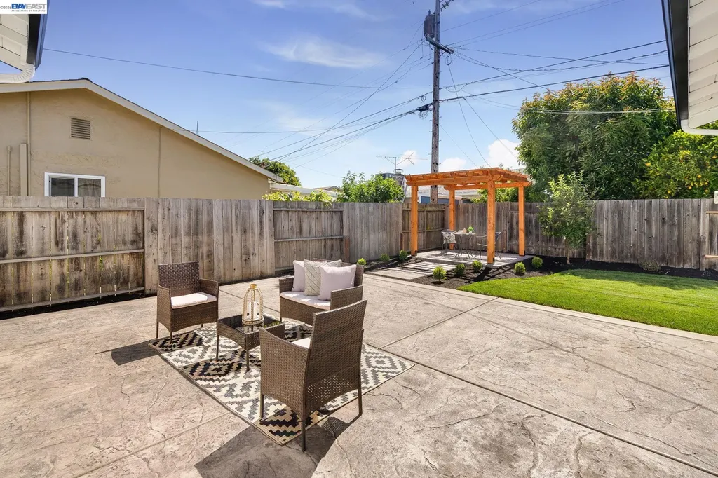 25589 Belhaven Street Hayward CA 94545