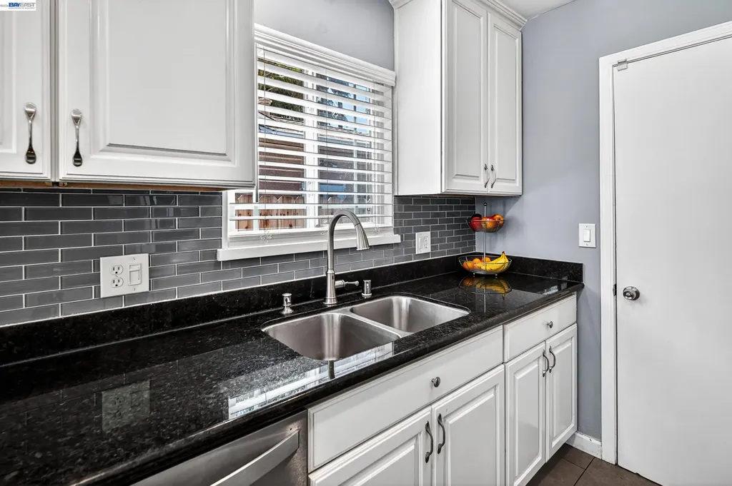 1640 Via Escondido San Lorenzo CA 94580
