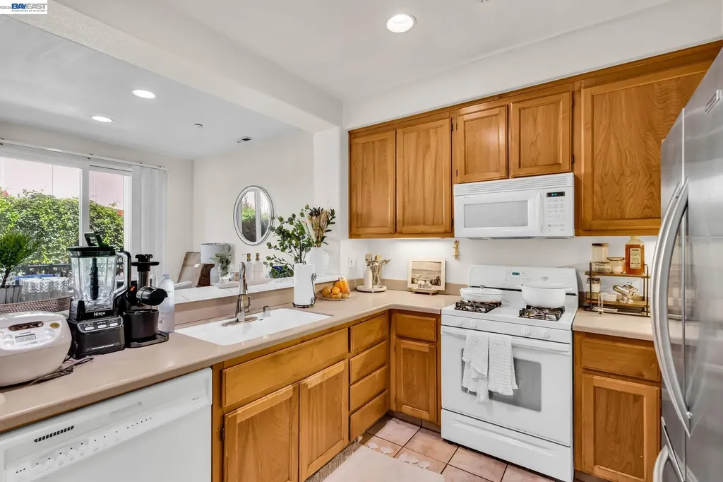 1473 Tucker Street Oakland CA 94603