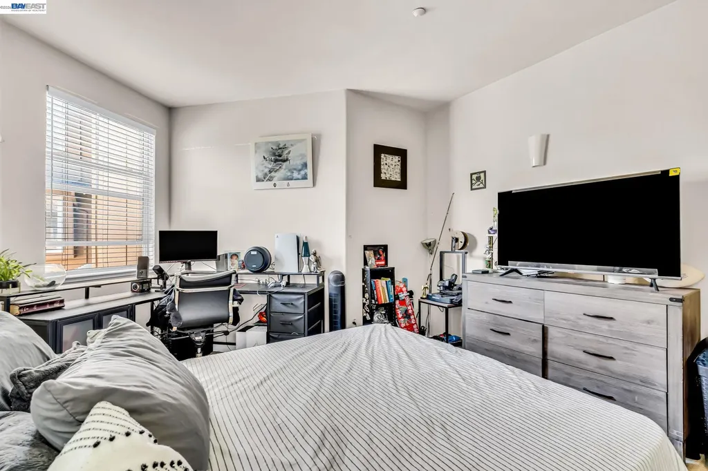 1473 Tucker Street Oakland CA 94603