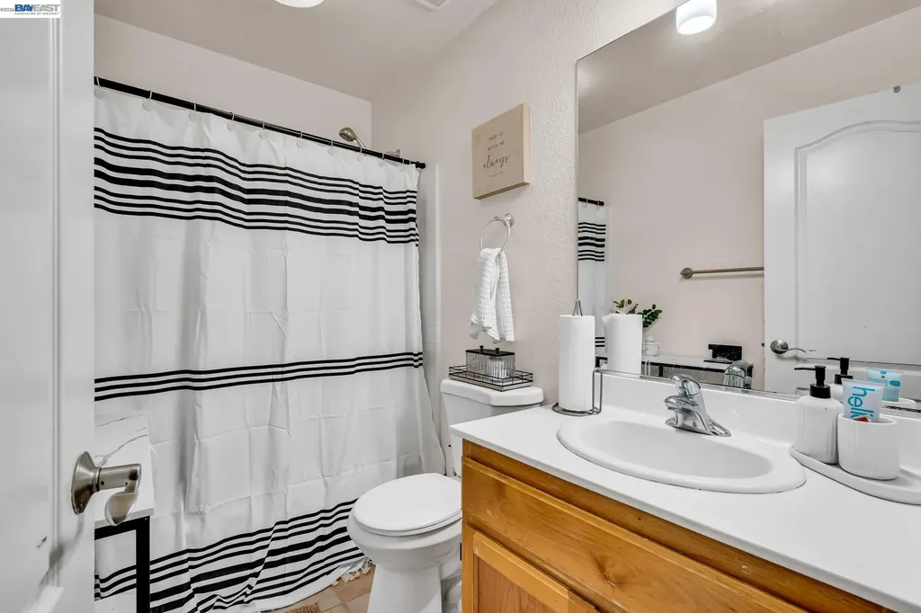 1473 Tucker Street Oakland CA 94603