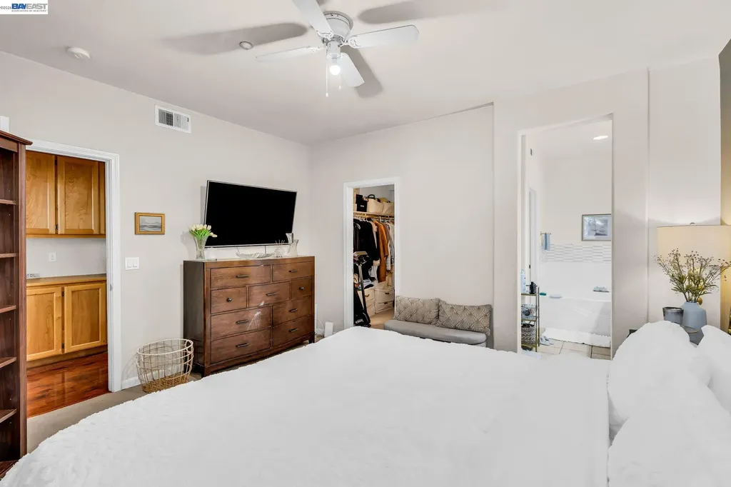 1473 Tucker Street Oakland CA 94603
