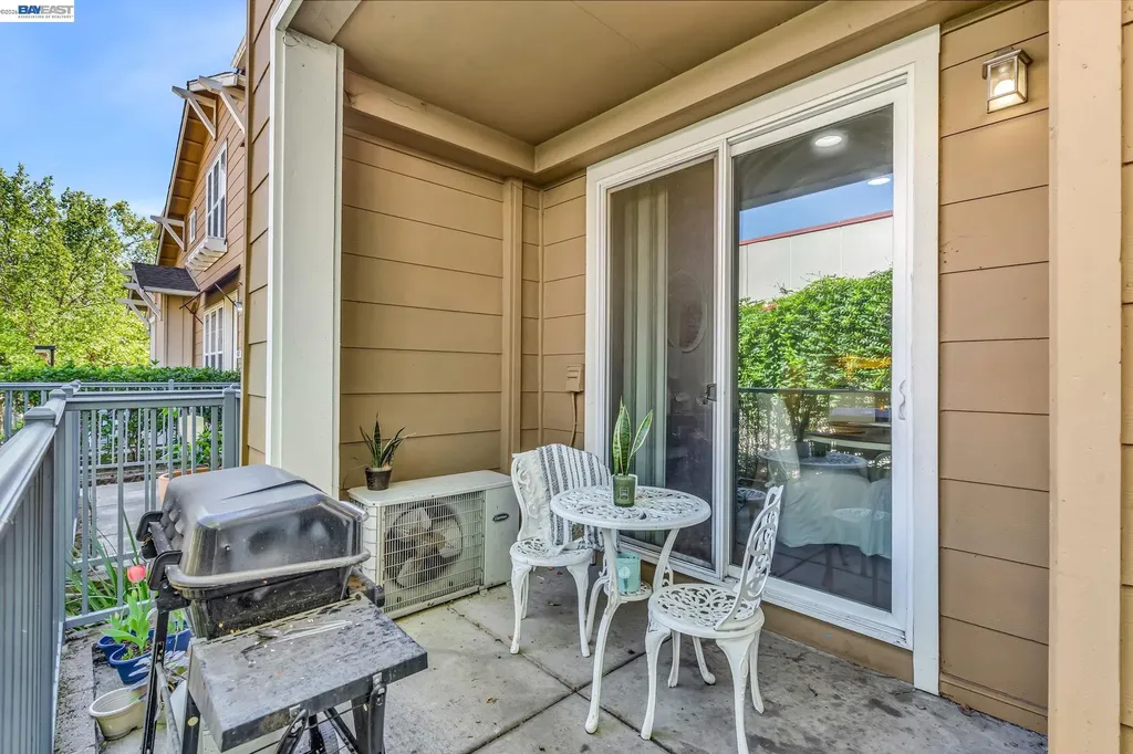 1473 Tucker Street Oakland CA 94603