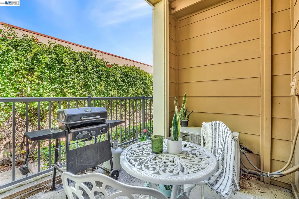 1473 Tucker Street Oakland CA 94603