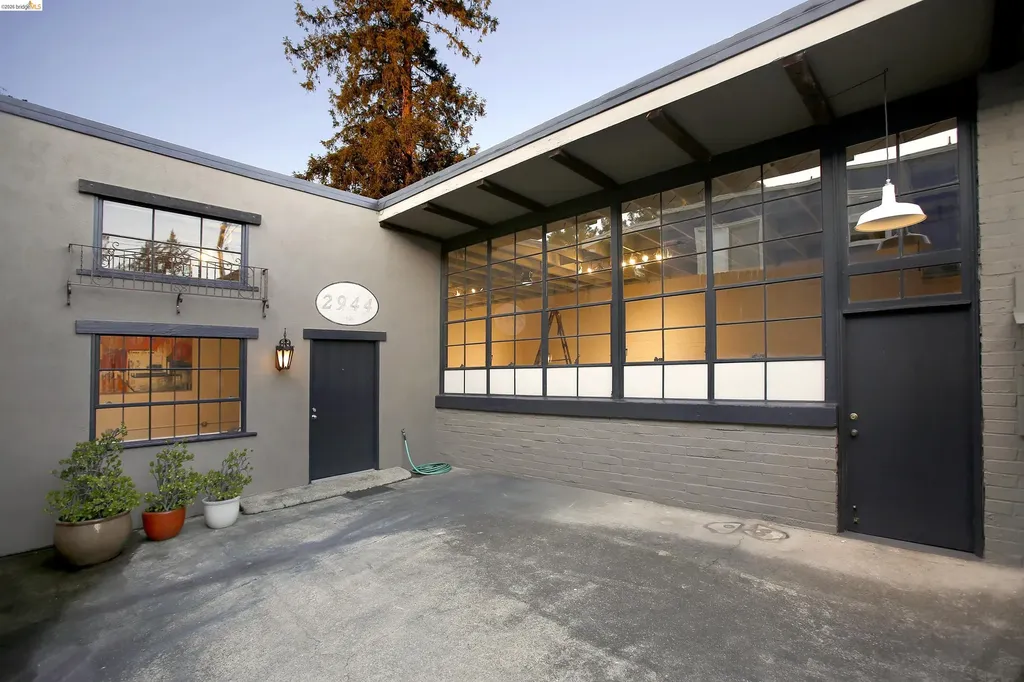 2946 Macarthur Boulevard Oakland CA 94602