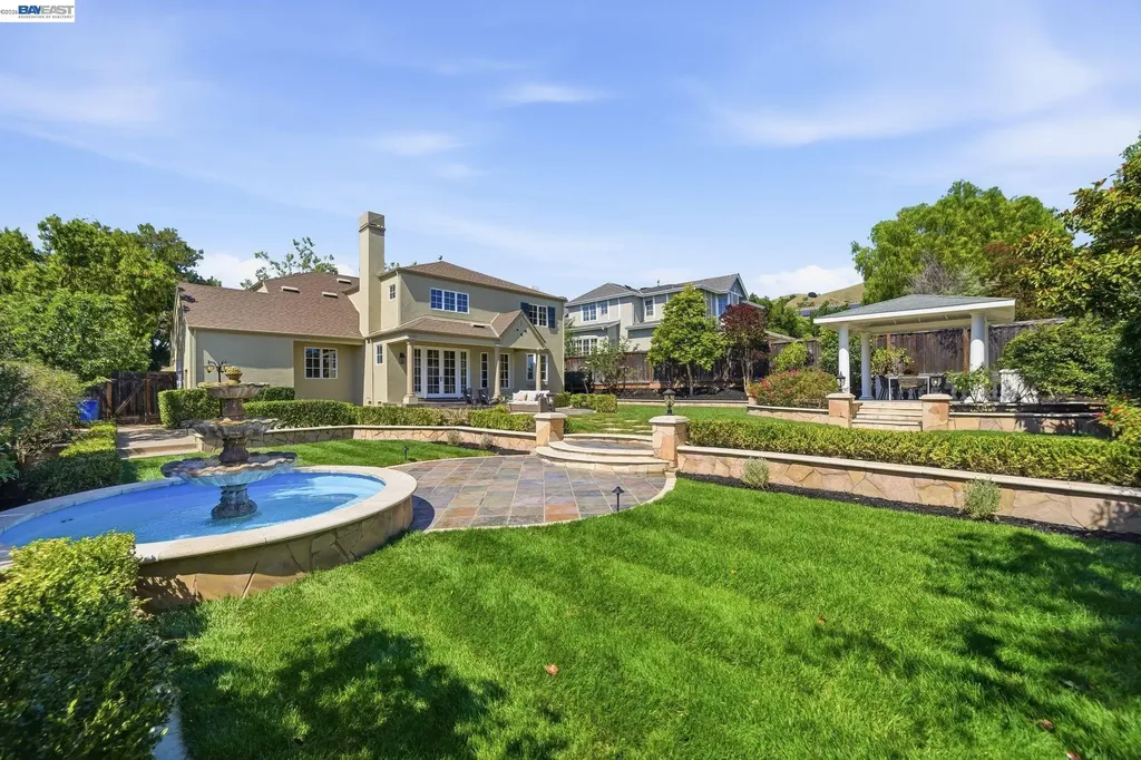 263 Mission Tierra Place Fremont CA 94539