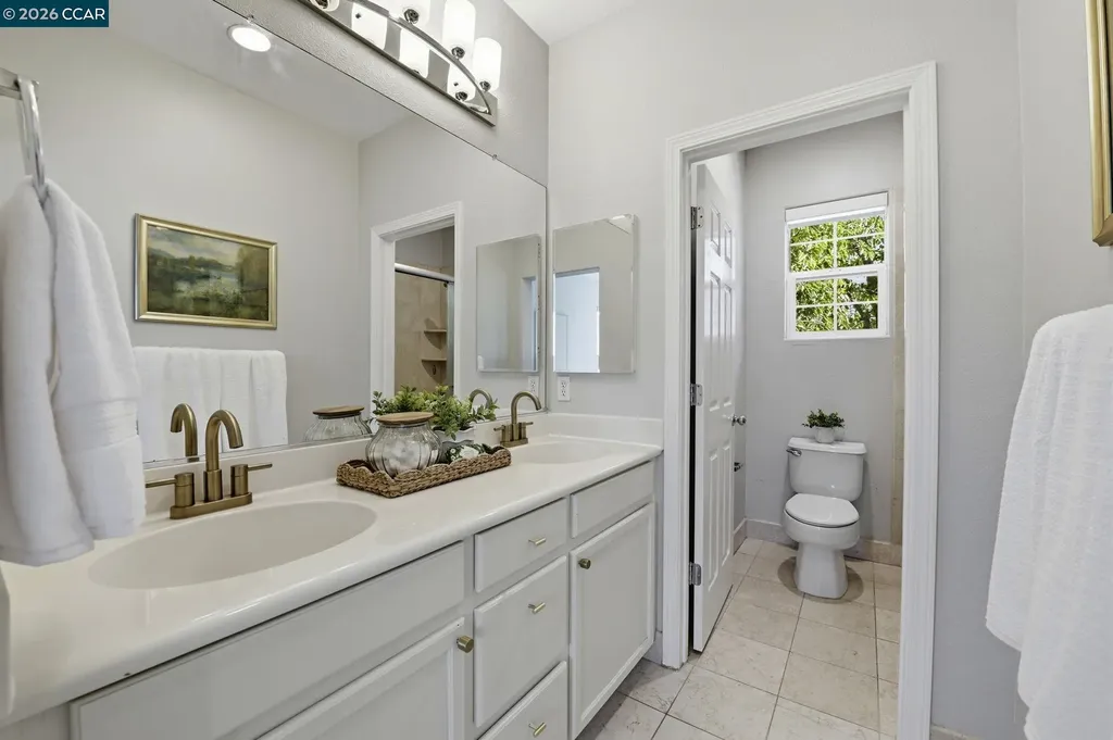 769 Plantation Lane Hayward CA 94544