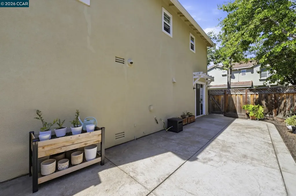 769 Plantation Lane Hayward CA 94544