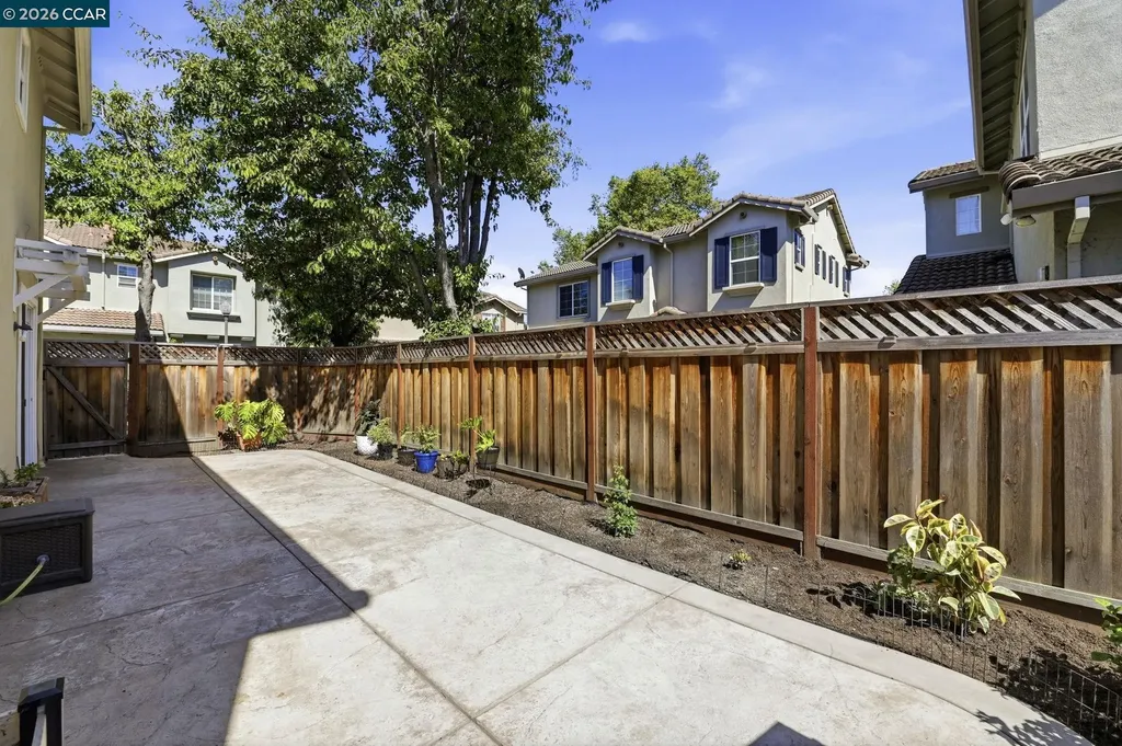 769 Plantation Lane Hayward CA 94544