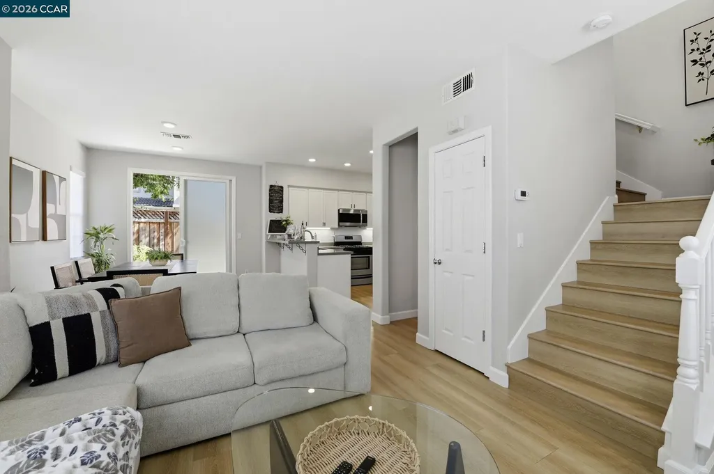769 Plantation Lane Hayward CA 94544