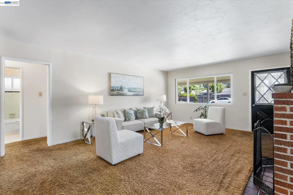 156 Mecartney Road Alameda CA 94502