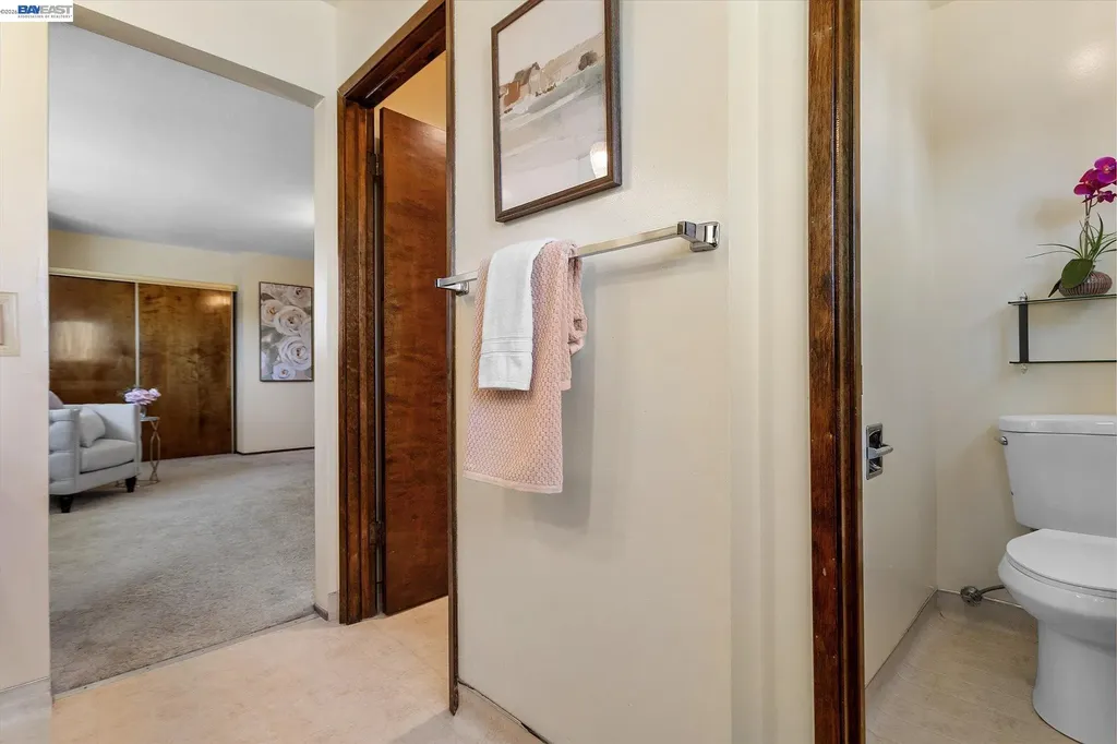 156 Mecartney Road Alameda CA 94502