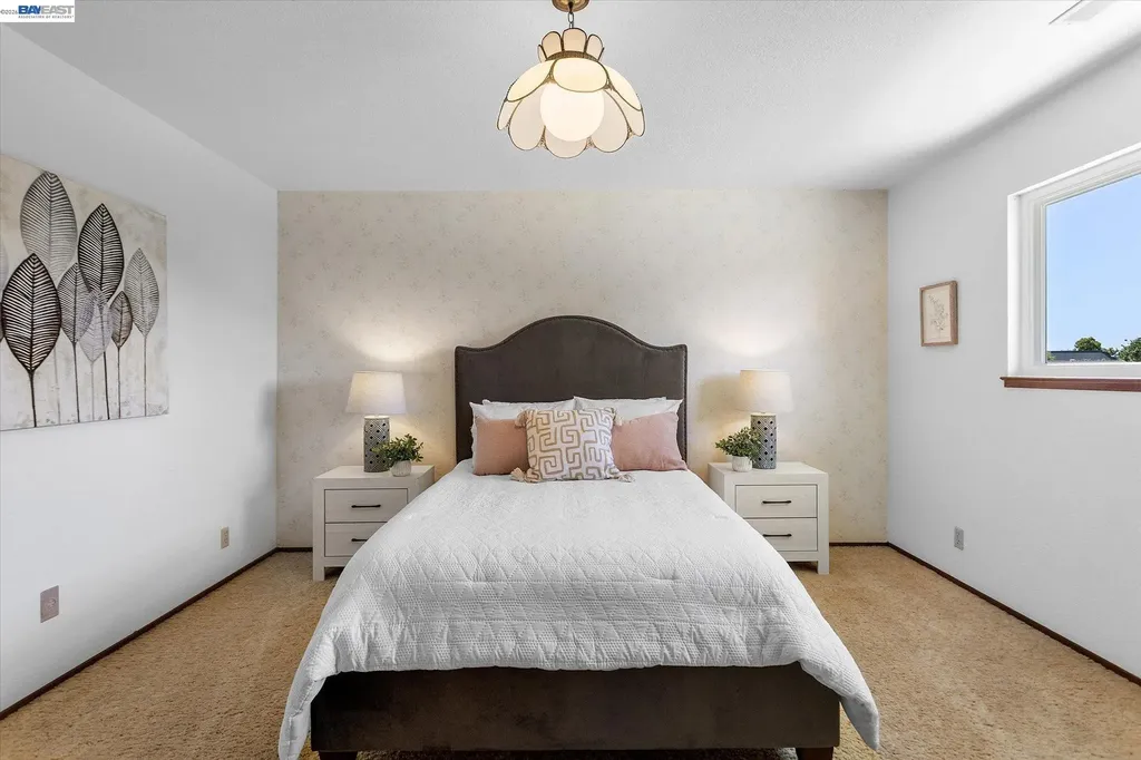 156 Mecartney Road Alameda CA 94502