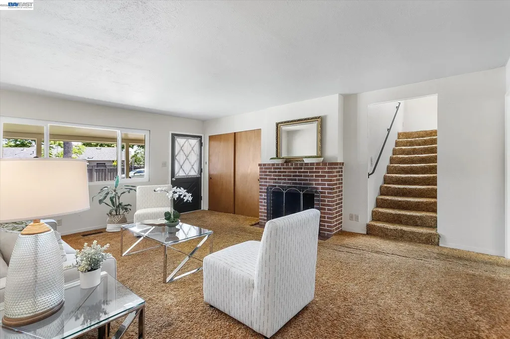 156 Mecartney Road Alameda CA 94502