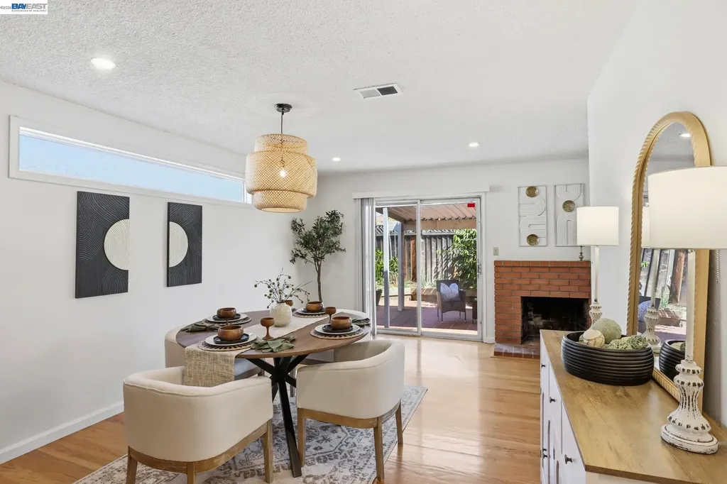 2339 Belvedere Avenue San Leandro CA 94577
