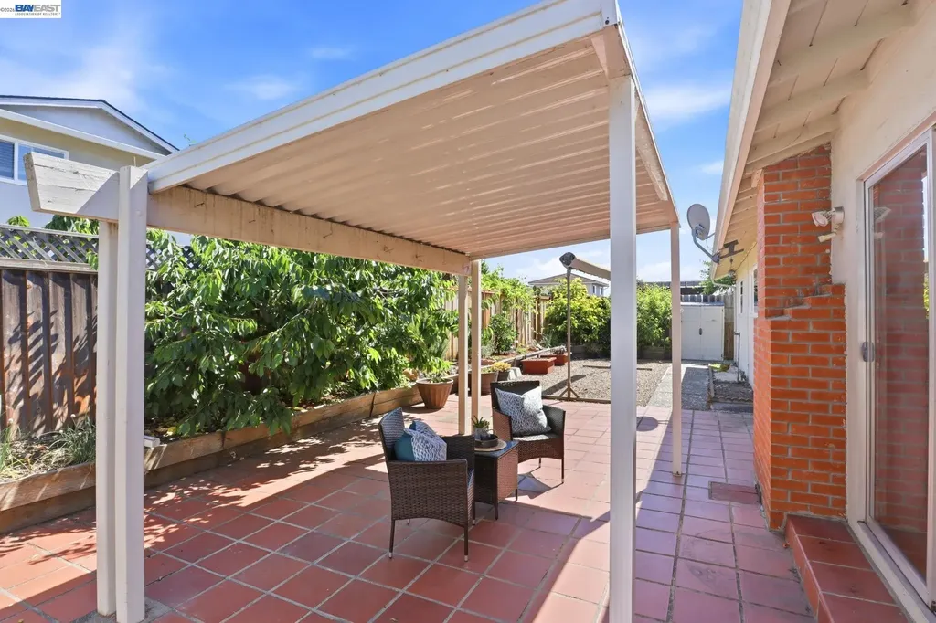 2339 Belvedere Avenue San Leandro CA 94577