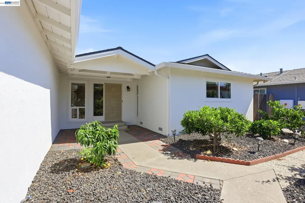 2339 Belvedere Avenue San Leandro CA 94577
