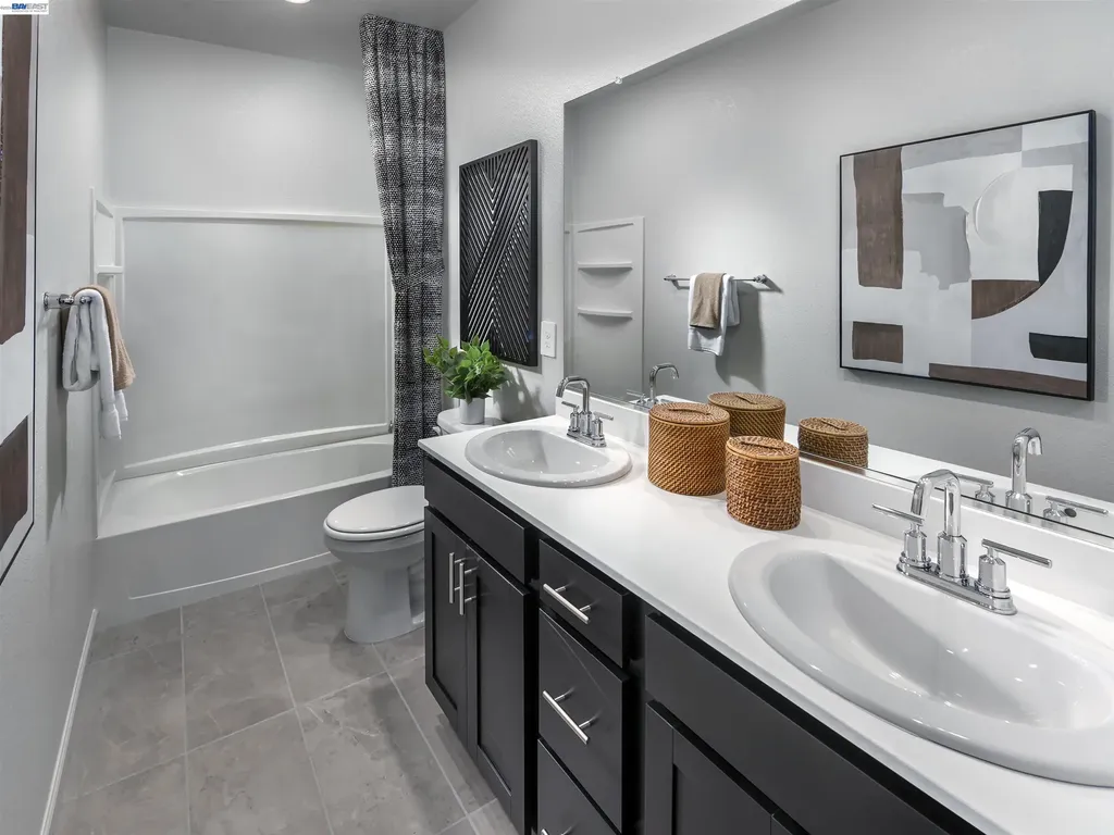 617 Channel Circle Oakley CA 94561