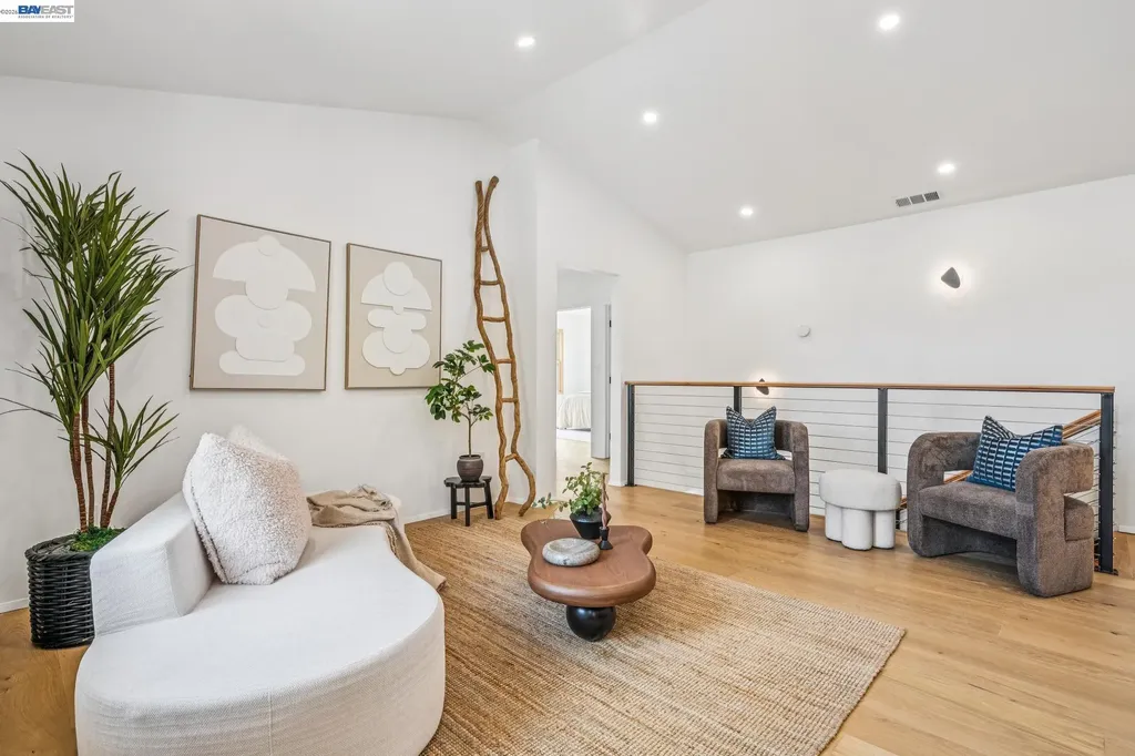 546 Weldon Avenue Oakland CA 94610