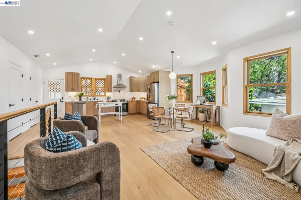 546 Weldon Avenue Oakland CA 94610