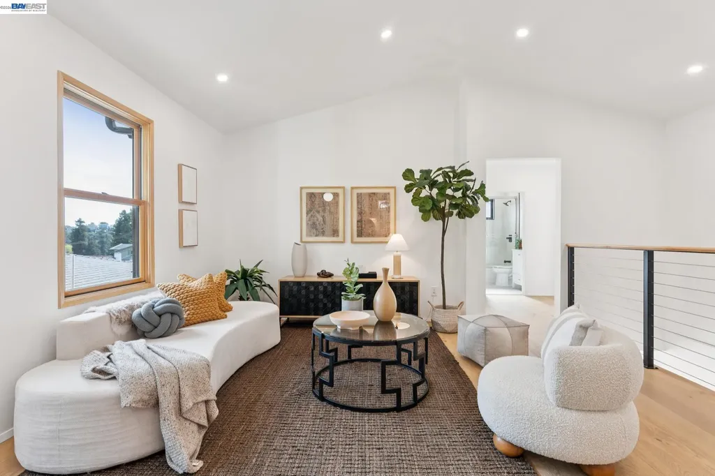 546 Weldon Avenue Oakland CA 94610