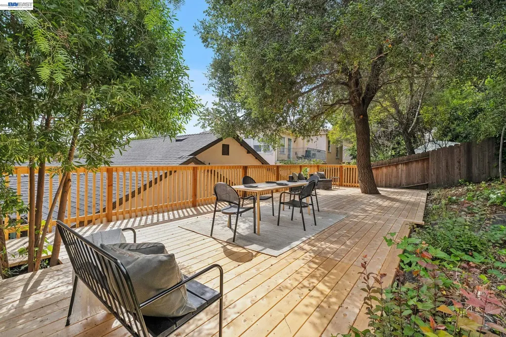 546 Weldon Avenue Oakland CA 94610