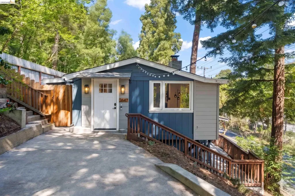 2647 Monterey Boulevard Oakland CA 94602