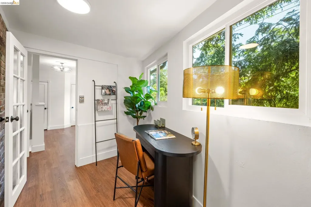 2647 Monterey Boulevard Oakland CA 94602