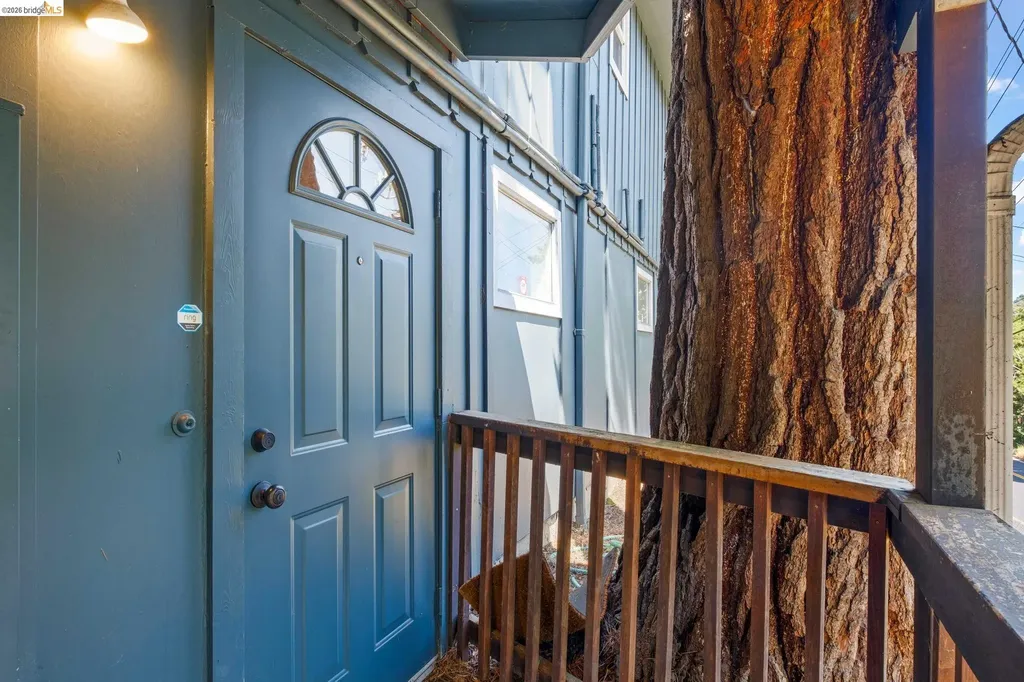 2647 Monterey Boulevard Oakland CA 94602