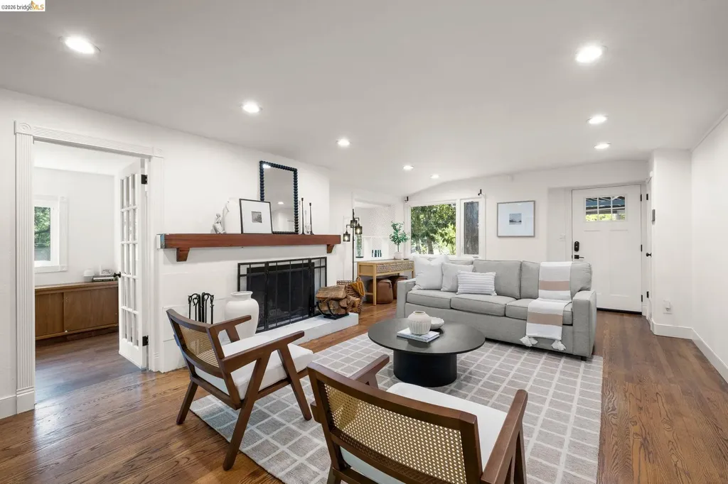 2647 Monterey Boulevard Oakland CA 94602