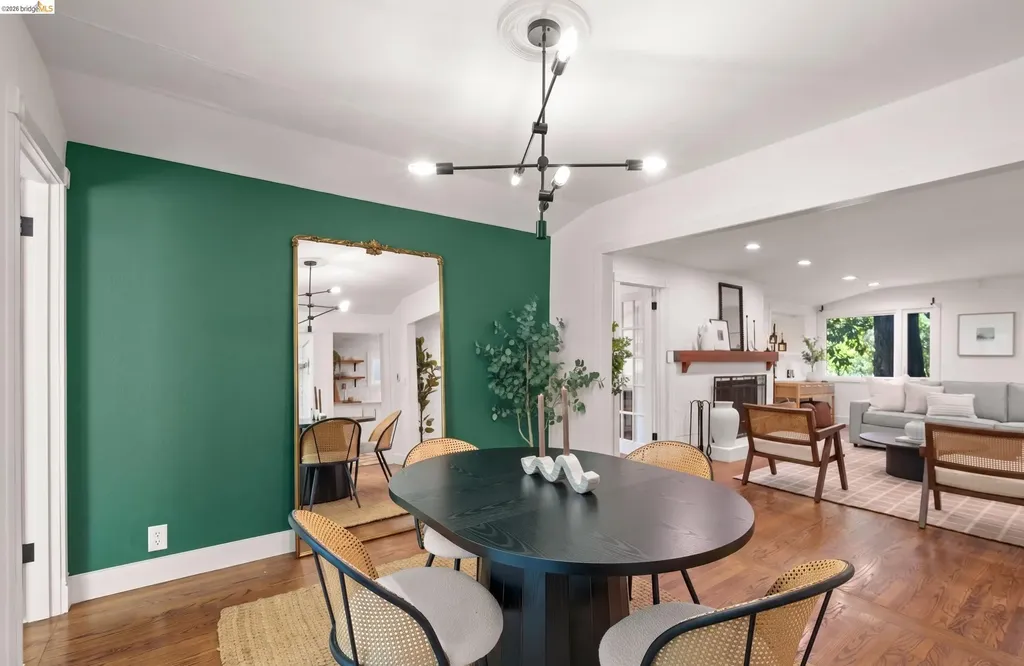 2647 Monterey Boulevard Oakland CA 94602