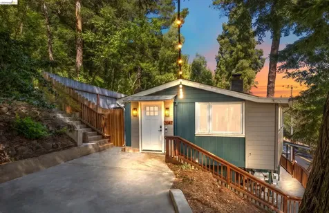 2647 Monterey Boulevard Oakland CA 94602