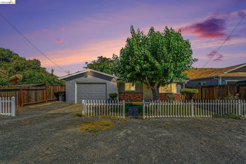 3193 Hosie Avenue Byron CA 94514