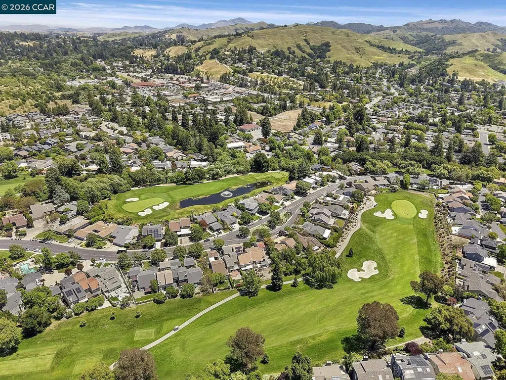106 Brookline Street Moraga CA 94556