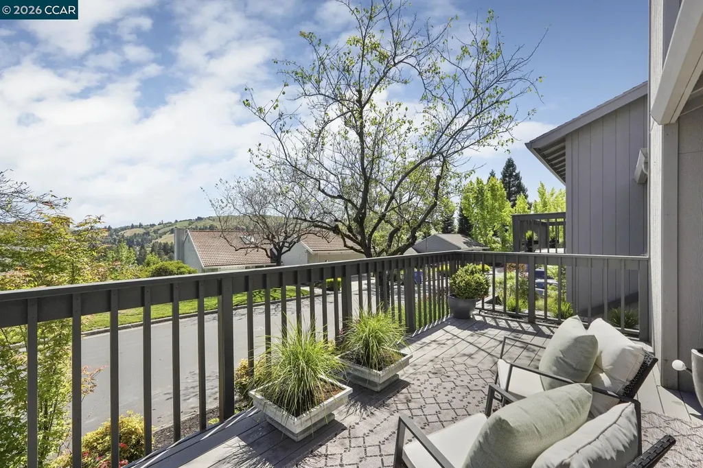 106 Brookline Street Moraga CA 94556