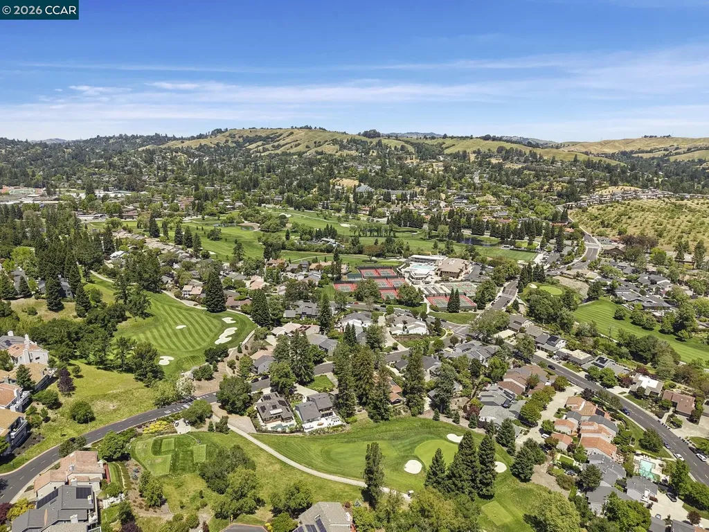 106 Brookline Street Moraga CA 94556