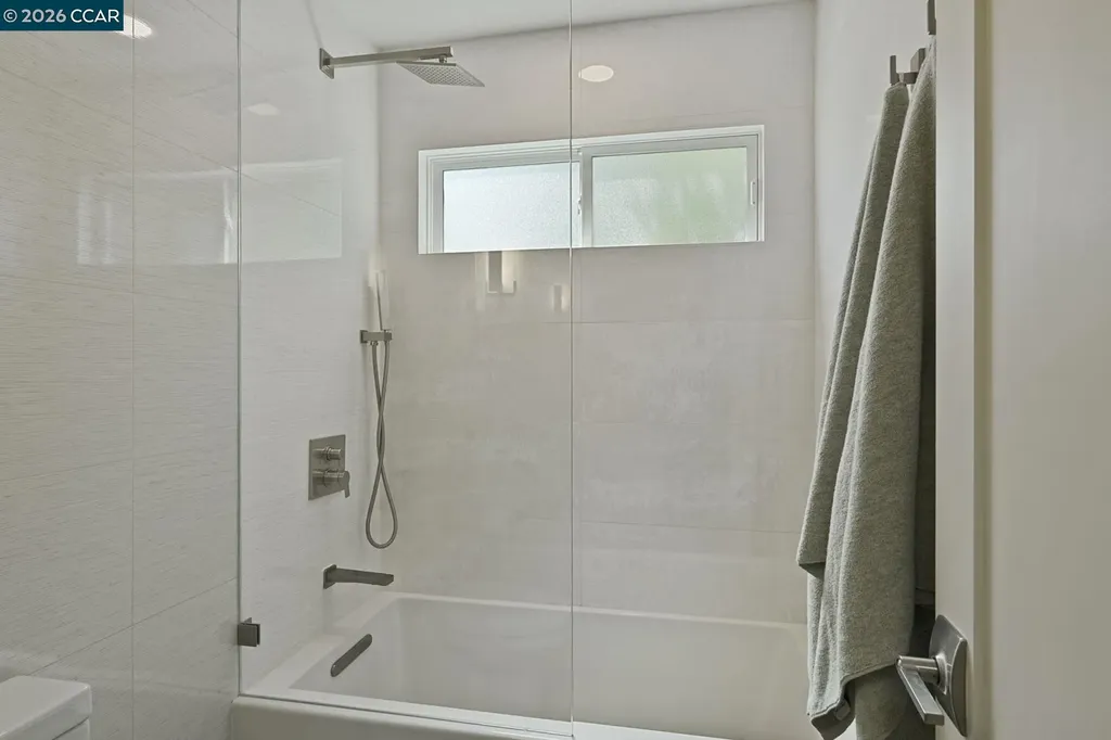 106 Brookline Street Moraga CA 94556