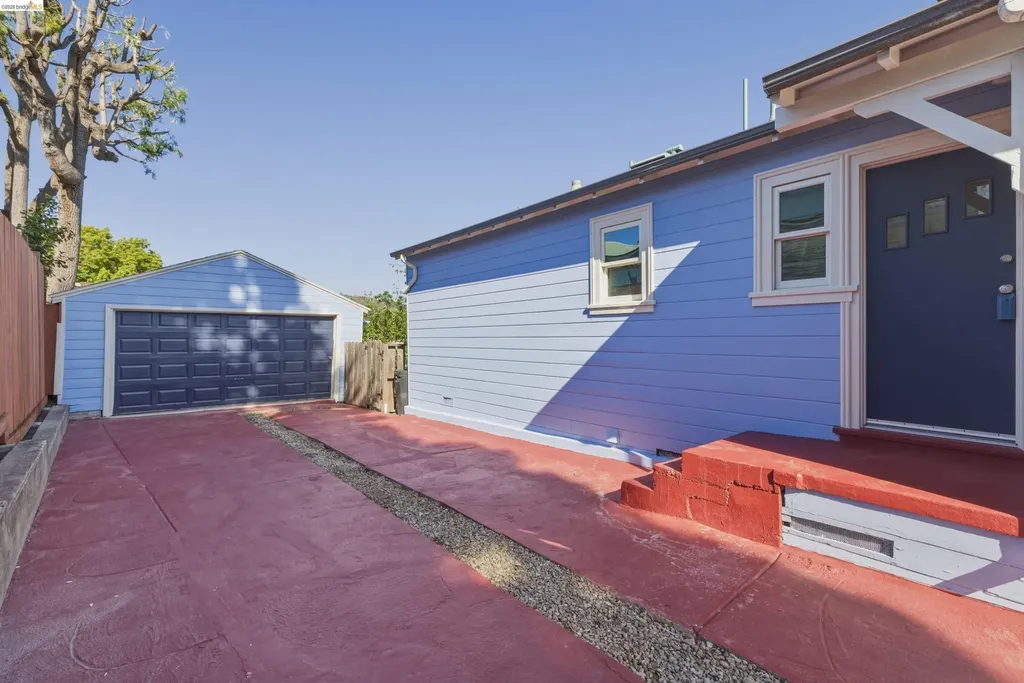 3264 Madera Avenue Oakland CA 94619