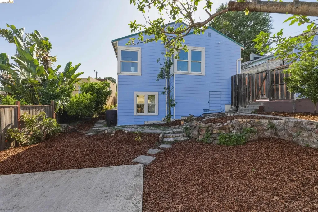 3264 Madera Avenue Oakland CA 94619