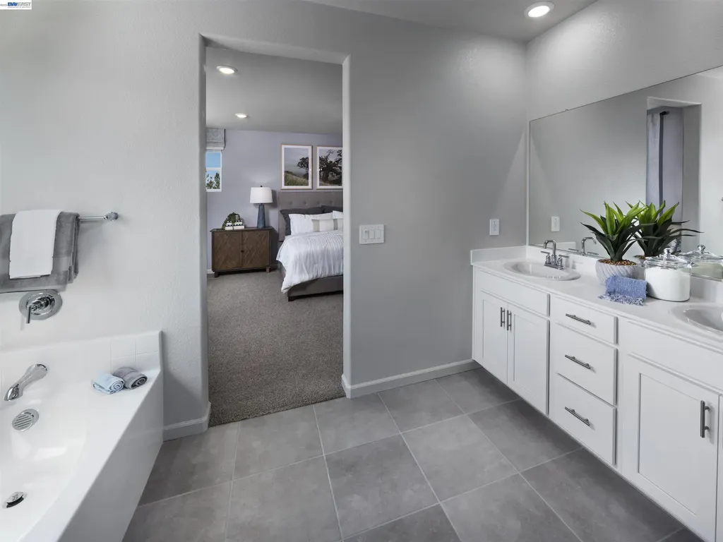621 Channel Circle Oakley CA 94561