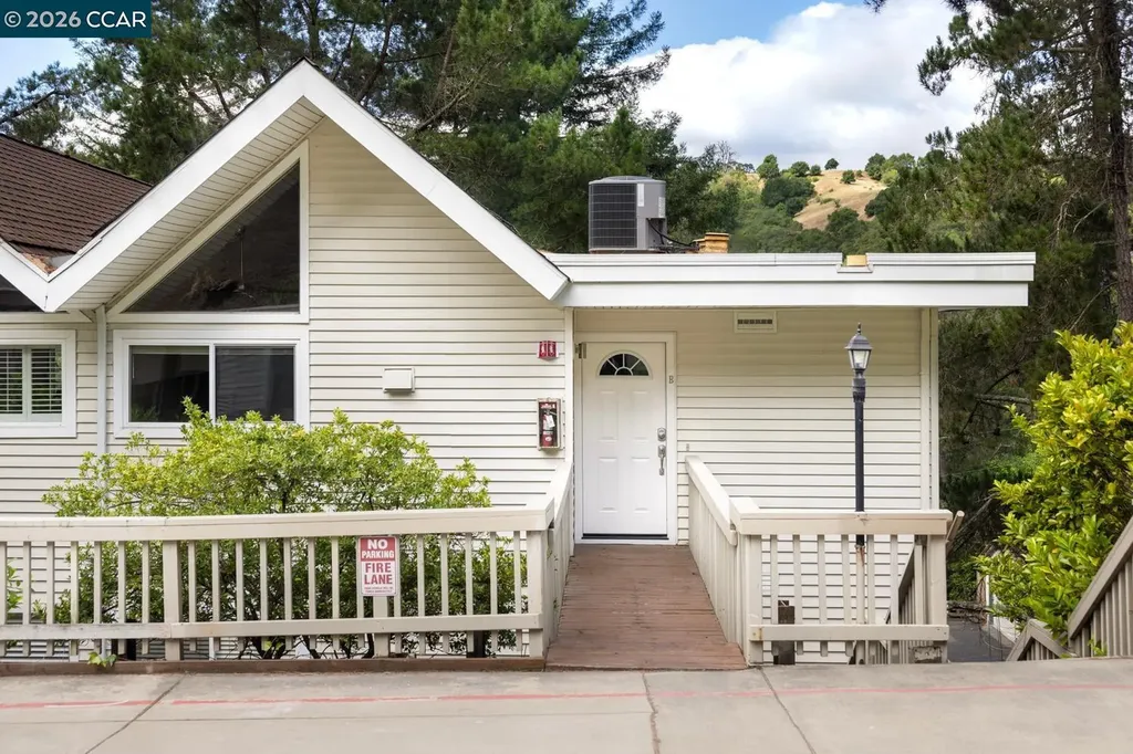 126 Ascot Court Moraga CA 94556