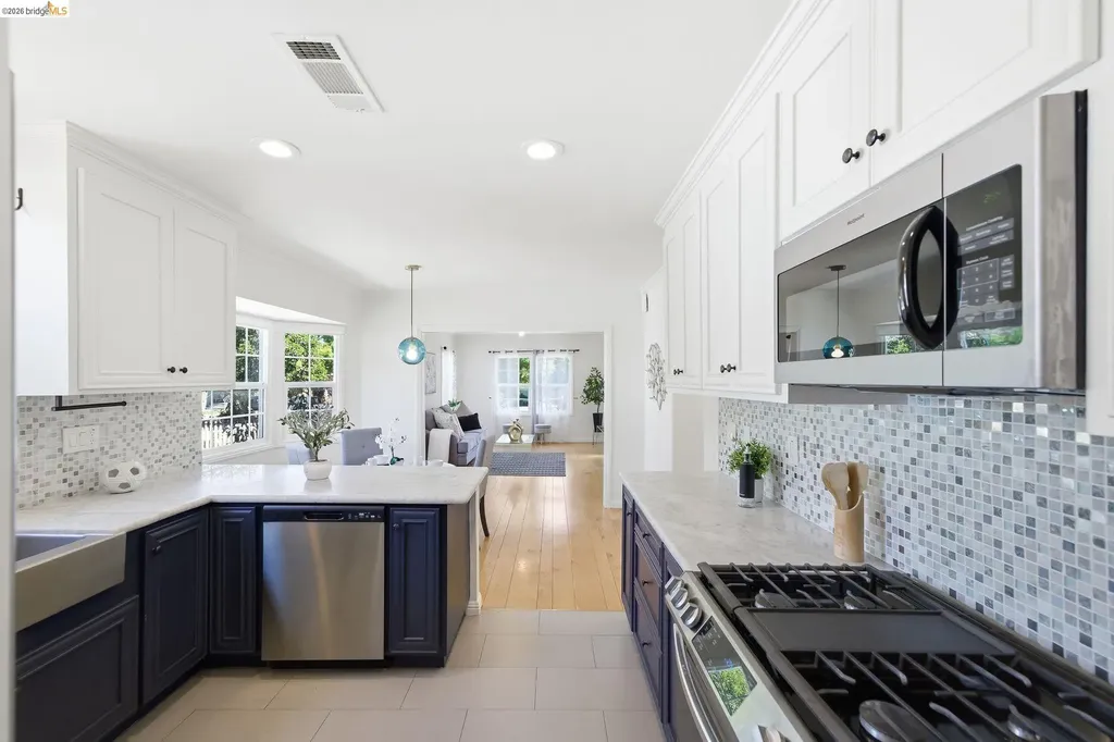 107 Covington Street Oakland CA 94605