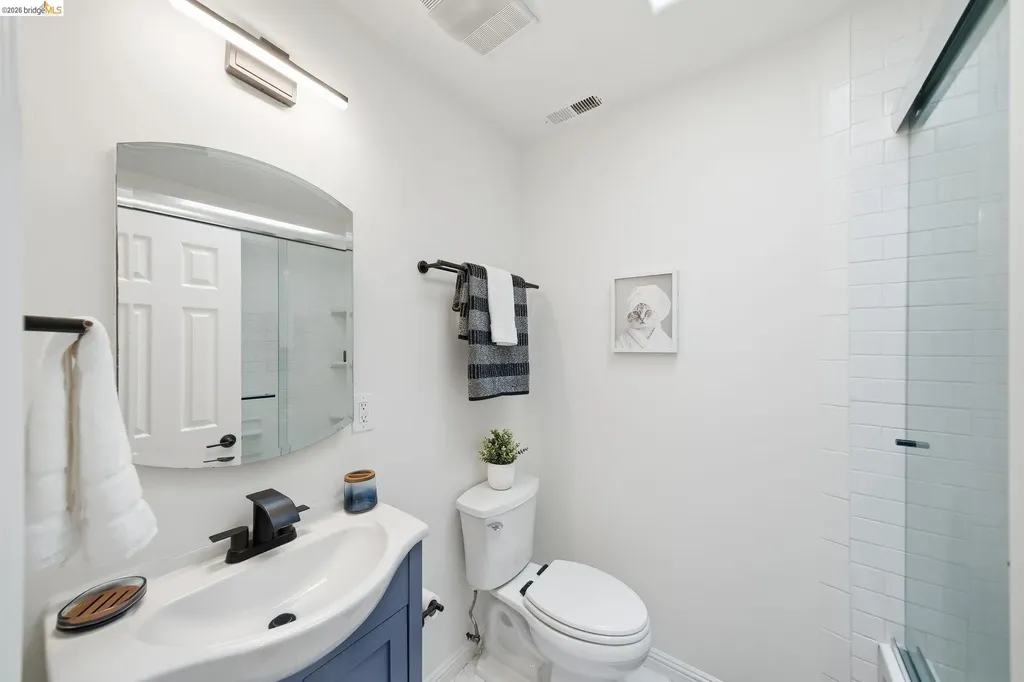107 Covington Street Oakland CA 94605