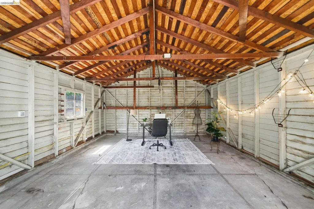 107 Covington Street Oakland CA 94605